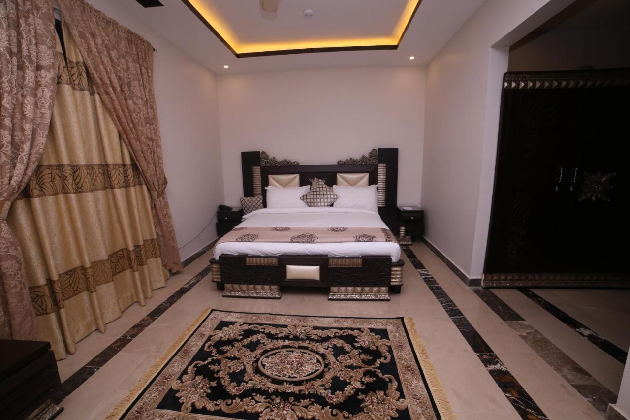Zifan Hotel & Suites Karachi Luaran gambar