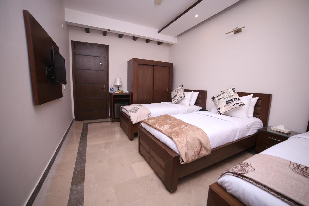 Zifan Hotel & Suites Karachi Luaran gambar